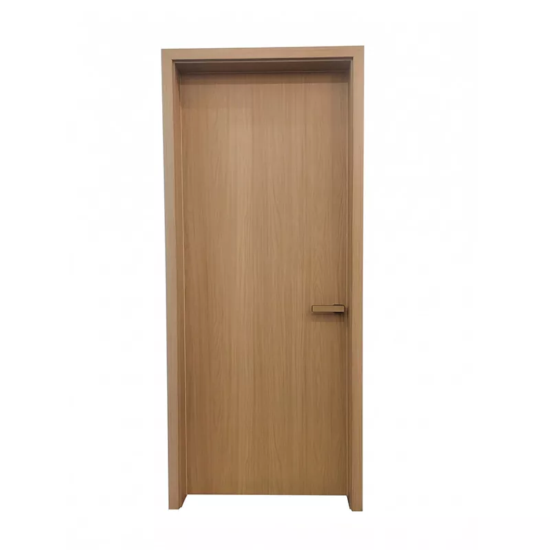 Dvere s plochým panelom
